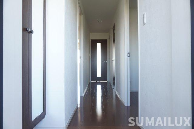 エレイネ須屋のその他