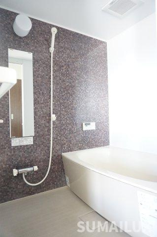 エレイネ須屋のその他