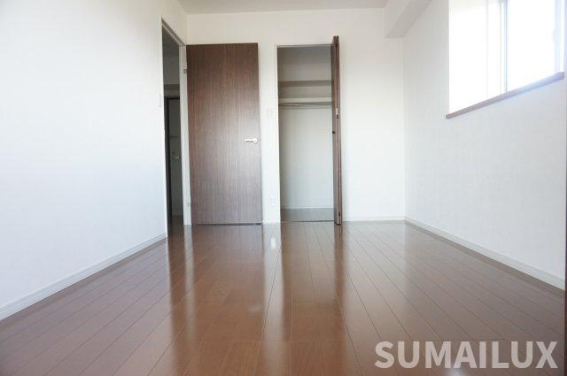 エレイネ須屋のその他