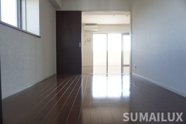 エレイネ須屋のその他