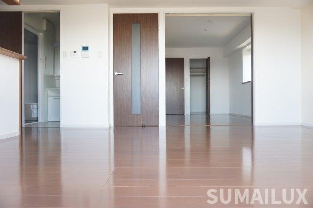 エレイネ須屋の内装