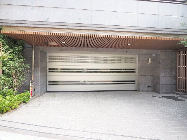 【駐車場】 | ロイヤルシーズン麻布永坂