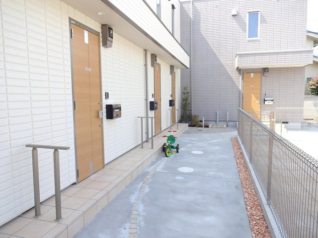 Ｃａｓａ　Ｐｉｃｅａ　ａｂｉｅｓのエントランス|★1階に専用玄関★