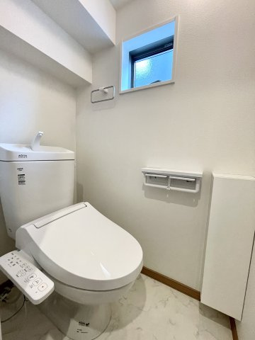 和光市白子2丁目　利便×自然　穏やかな街並み　限定1棟のトイレ