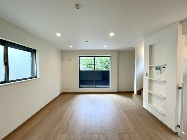 和光市白子2丁目　利便×自然　穏やかな街並み　限定1棟の居間・リビング