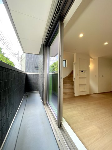 和光市白子2丁目　利便×自然　穏やかな街並み　限定1棟のバルコニー