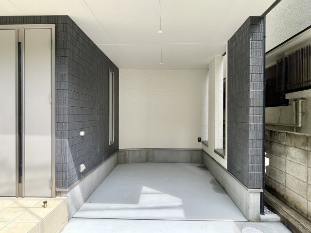 和光市白子2丁目　利便×自然　穏やかな街並み　限定1棟の玄関