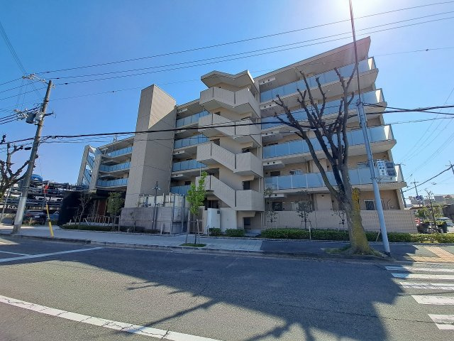 レジェンダリー甲子園浦風町の外観