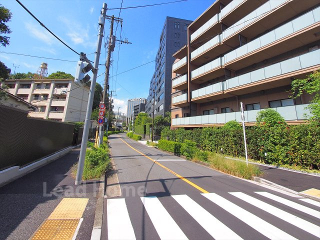 【その他】 | 常盤松ハウス | 銀座線「表参道」駅から徒歩約11分、11路線3駅利用可能な好立地です。