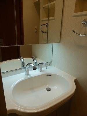 日神デュオステージ船橋の独立洗面台