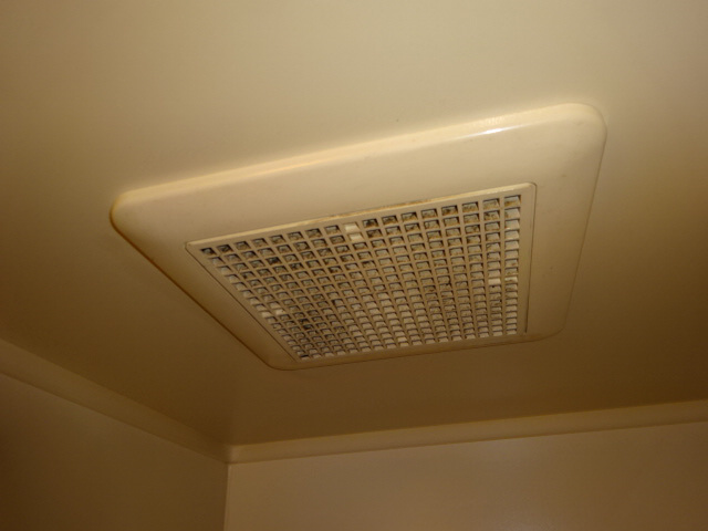 グランドール谷田川の浴室