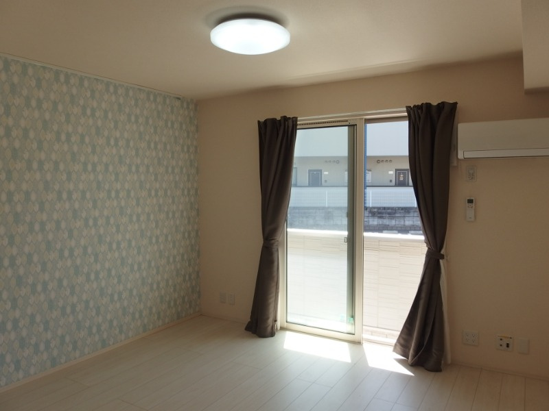 ラルーチェの居間・リビング