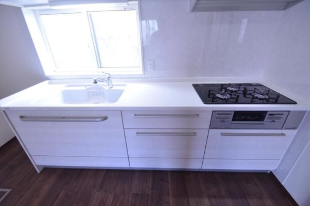 J COURTのキッチン