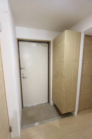 ヴェルドュアルテの玄関|参考写真です。現況優先。