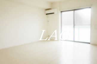 【居間・リビング】 | リブリ・富士 | 洋室のお部屋です。