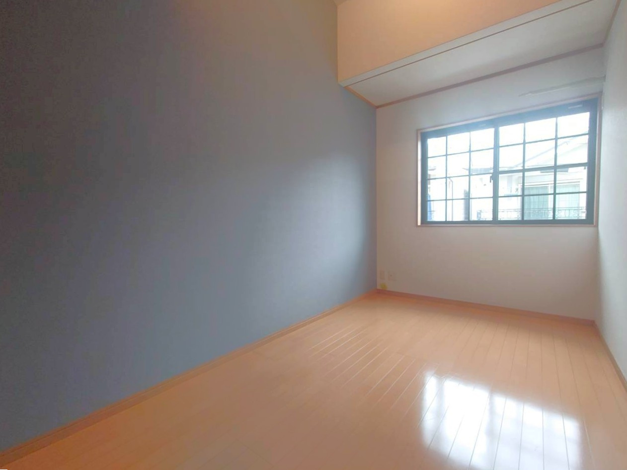 ２０２６年３月リフォーム完了◆ロフトつき収納豊富◆床暖房＆浴室サウナ付き◆南区上鳥羽西浦町の洋室|洋室