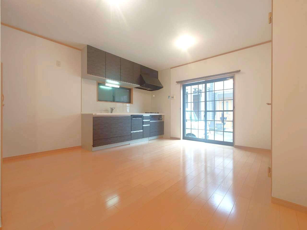 ２０２６年３月リフォーム完了◆ロフトつき収納豊富◆床暖房＆浴室サウナ付き◆南区上鳥羽西浦町の居間・リビング|リビング