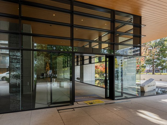 【エントランス】 | 白金ザ・スカイ