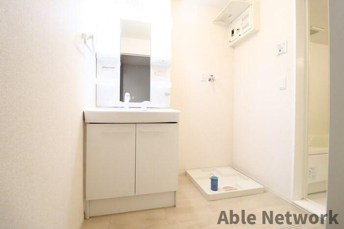 コンフォートヴィラ大沼の洗面所|洗髪洗面化粧台