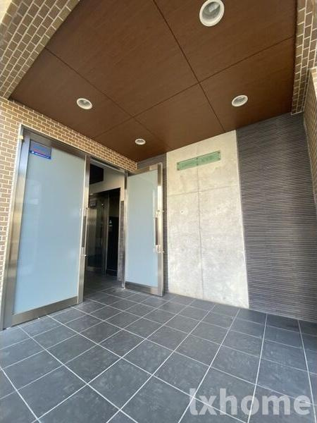 センターポイント吉志部のエントランス|落ち着いたエントランスです