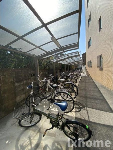 センターポイント吉志部のロビー|ゆとりのあるロビーです