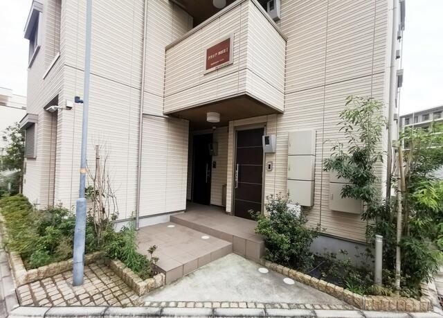 グラシア津田沼Ⅰのエントランス