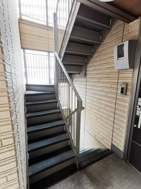 グラシア津田沼Ⅰのロビー