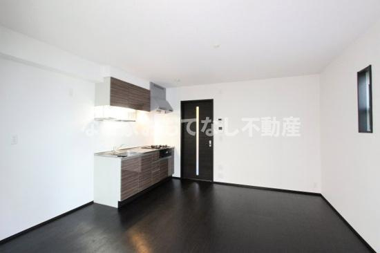 【居間・リビング】 | インペリアル | 別号室写真です