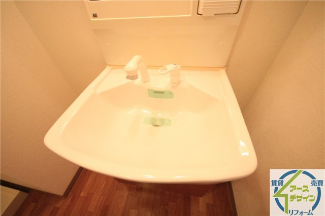 ファイン　グランディールの独立洗面台|※類似部屋