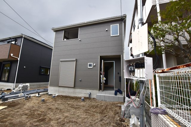 クレイドルガーデン尼崎市食満7丁目新築一戸建て｜2SLDK＋駐車2台可