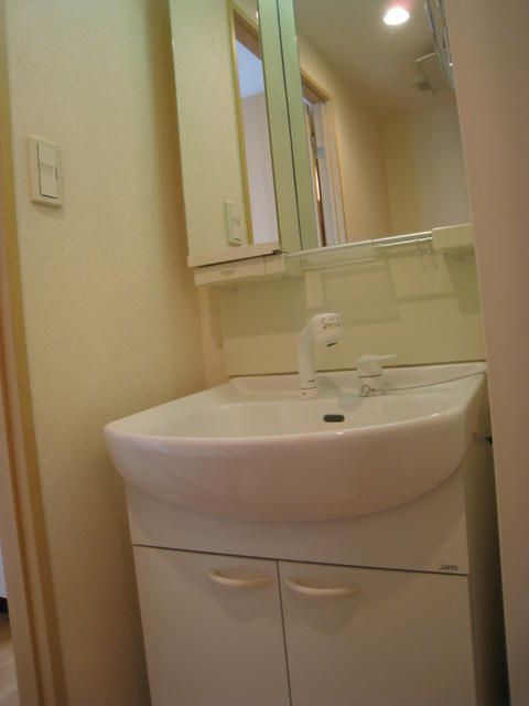 Rising place浅草の独立洗面台