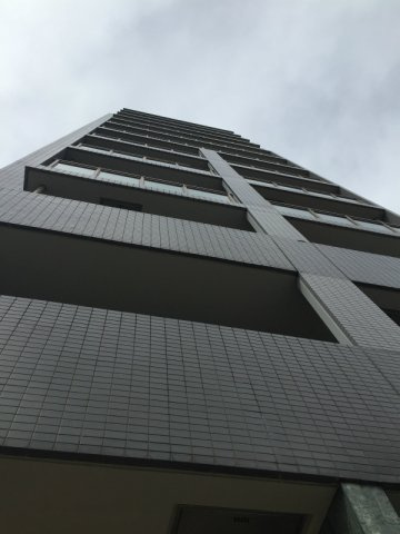 Rising place浅草の外観