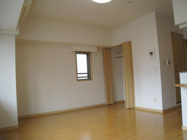 Rising place浅草の居間・リビング