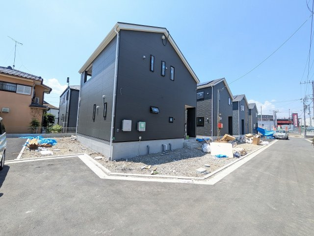 八王子市　泉町　新築一戸建て　２６期の外観|～太陽光パネル搭載　省エネ性能認定　スーパー・コンビニ・ドラッグストア徒歩圏～