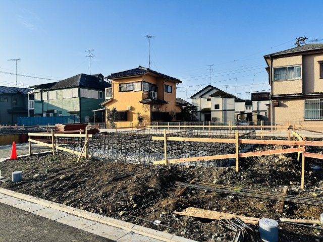 八王子市　泉町　新築一戸建て　２６期の駐車場|～2台駐車可能カースペース～