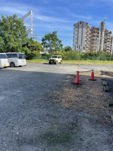 カーサ南茨木の駐車場