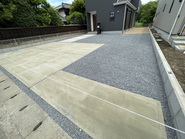 藤岡市藤岡０１期（全２棟）１号棟の駐車場
