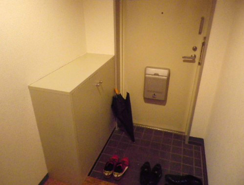 メゾンド・クレールの玄関