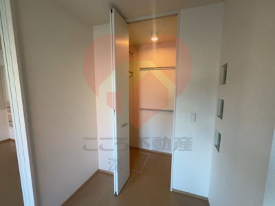  | ファミール タカゼンE棟