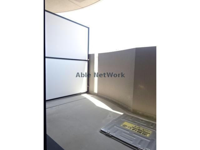 エストレーノｋｏｅｉのバルコニー|広いバルコニー