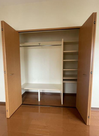 熊本市中央区島崎１丁目の賃貸マンションの収納