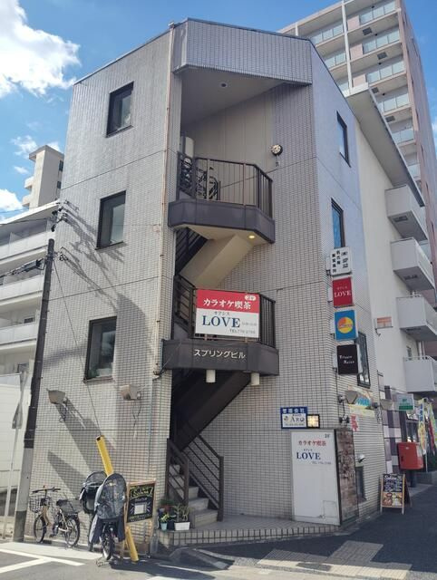 スプリングビル