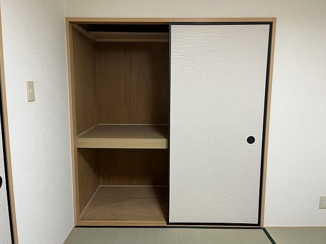 西里ハイツ Bの収納