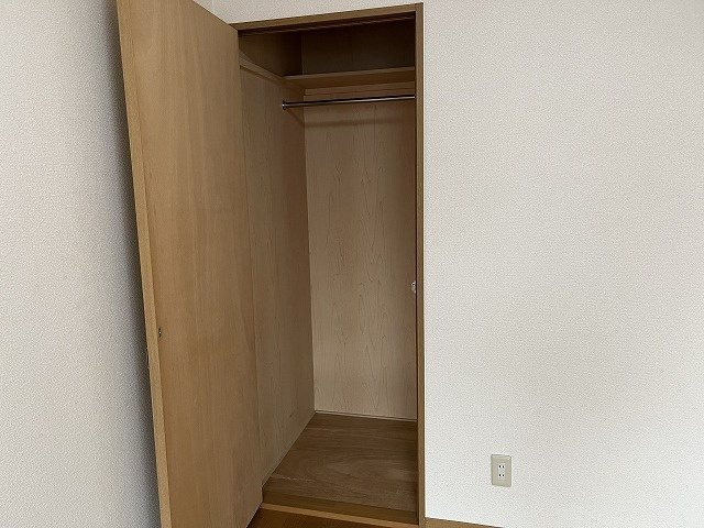 西里ハイツ Bの収納