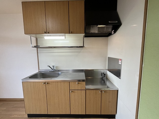 西里ハイツ Bのキッチン