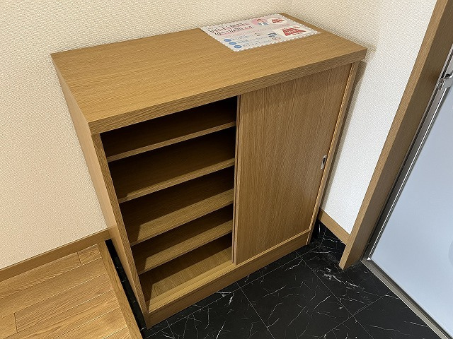 西里ハイツ Bの玄関