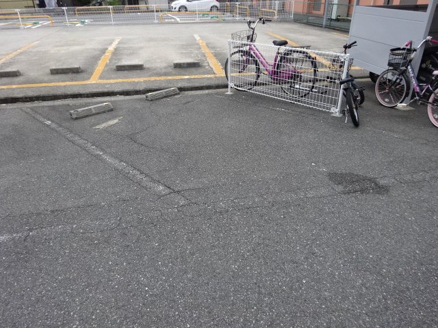 ハイツ永井の駐車場