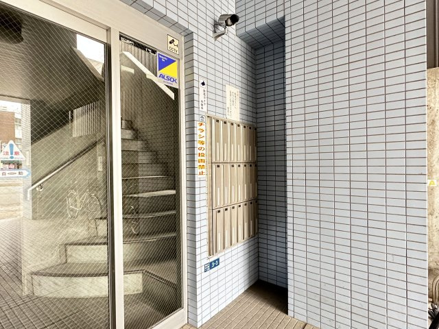 アゼリア南はりまのエントランス|清潔なエントランスです