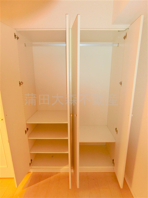 パークタワー東京フロントの収納|洋室6帖収納　クローゼット