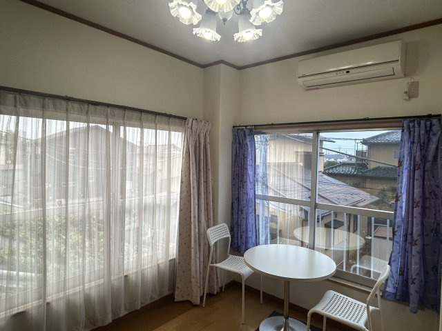 春日部市小渕の賃貸マンションの洋室